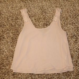 pink tank top